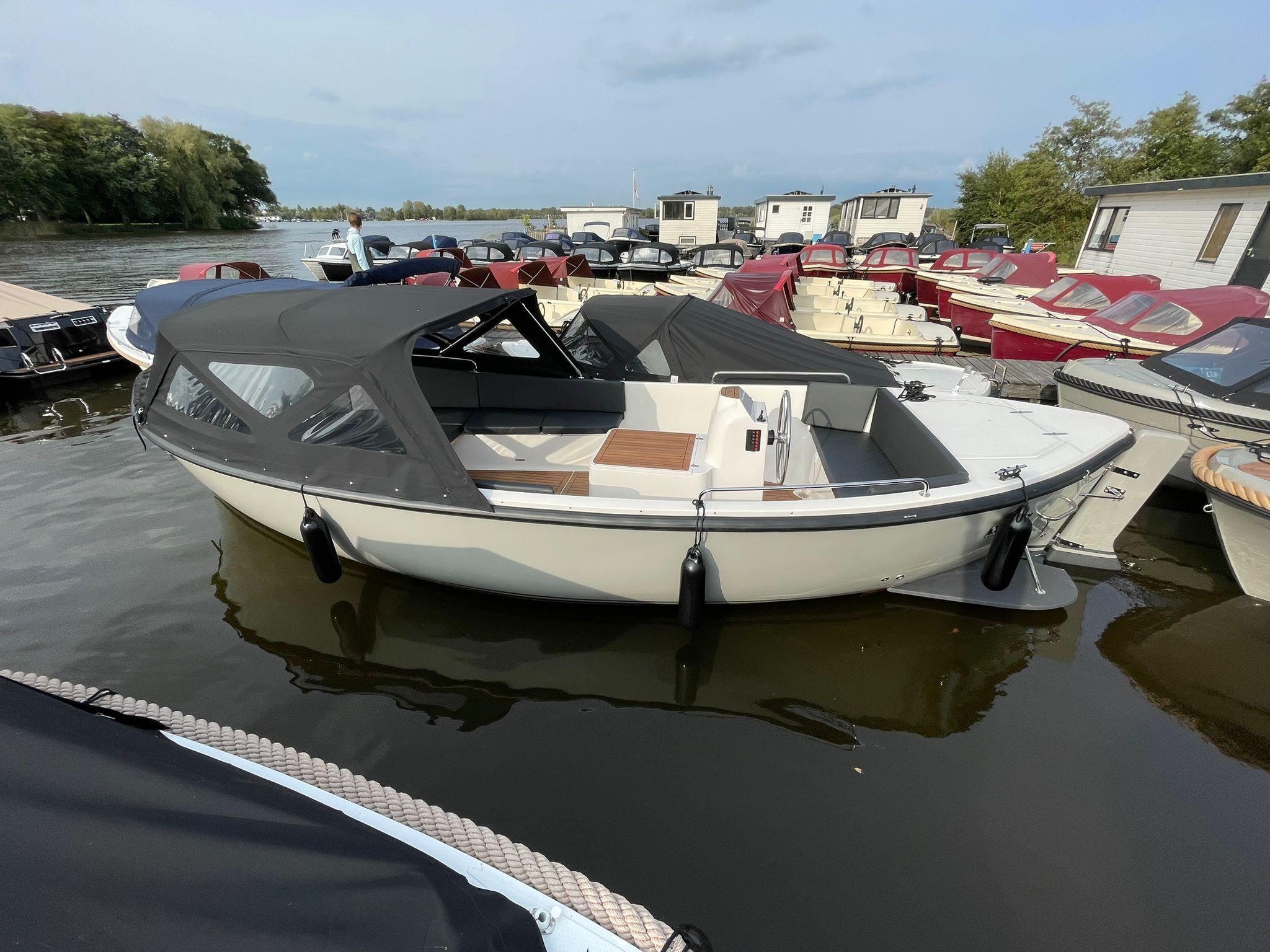 Stout 750 DEMO verkocht