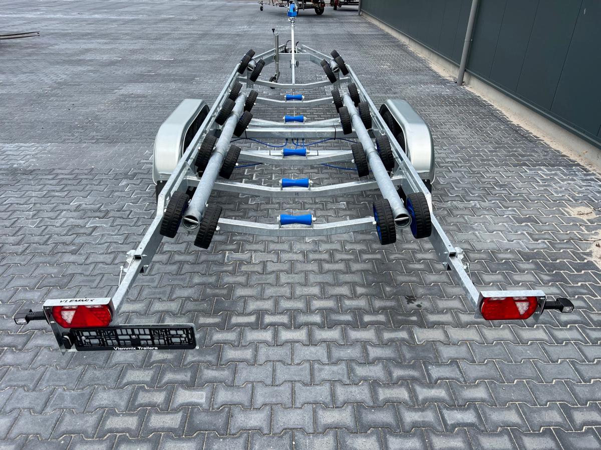 Vlemmix Boottrailers K 3500 kg.  FLEX ROLL met wegklapbare LED verlichting
