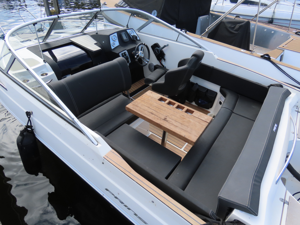 Prins 580 Cabin