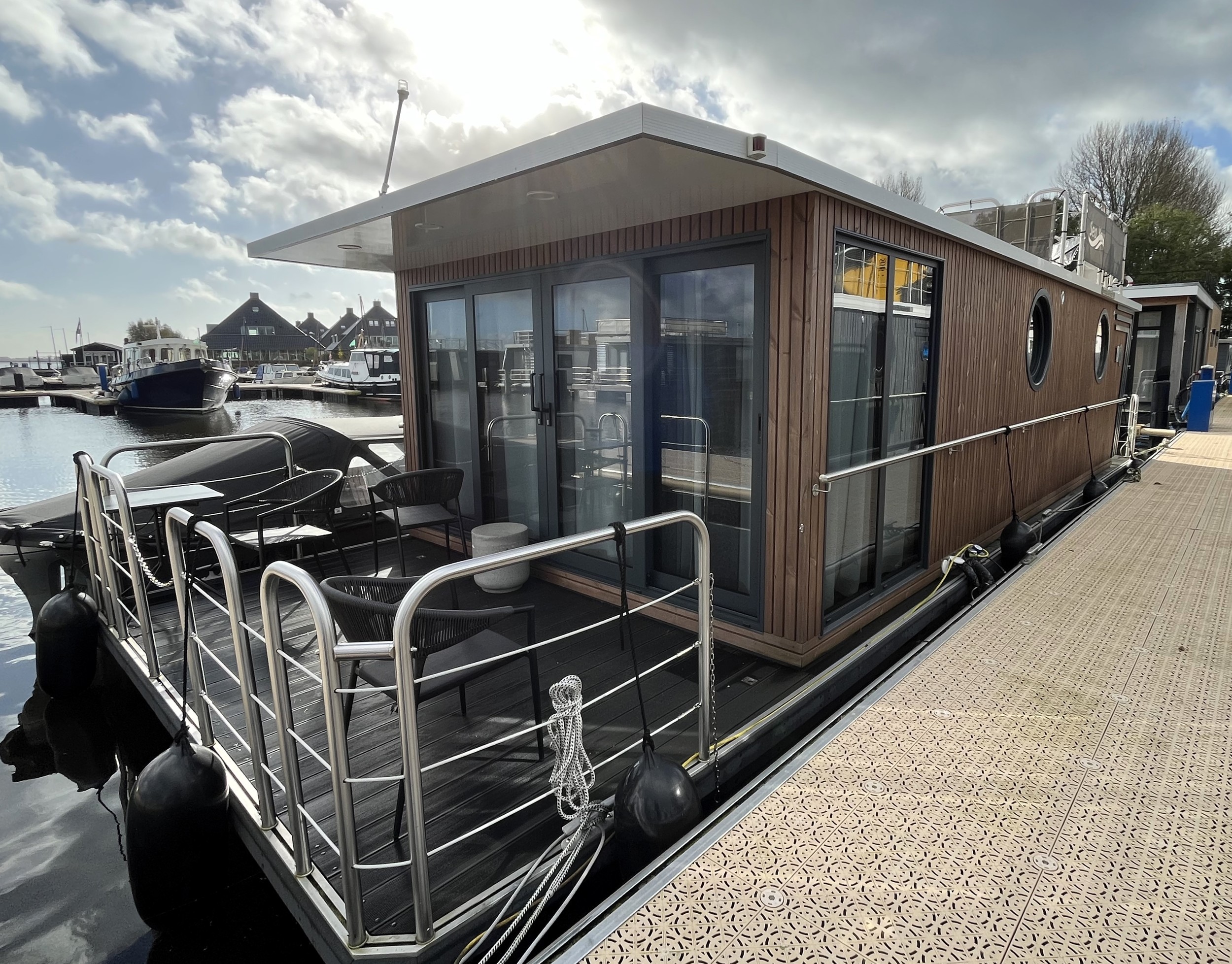 Nordic Season Houseboat NS 40 Eco 36m2 Sneekermeer Ligplaats