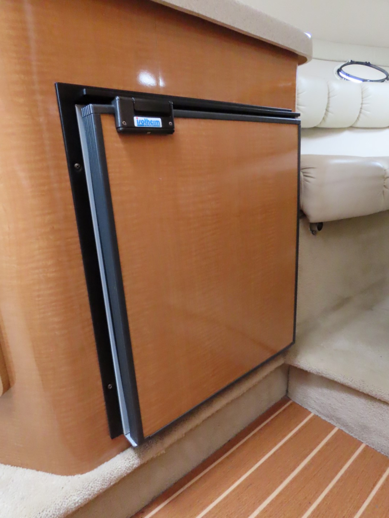 Larson Cabrio 274