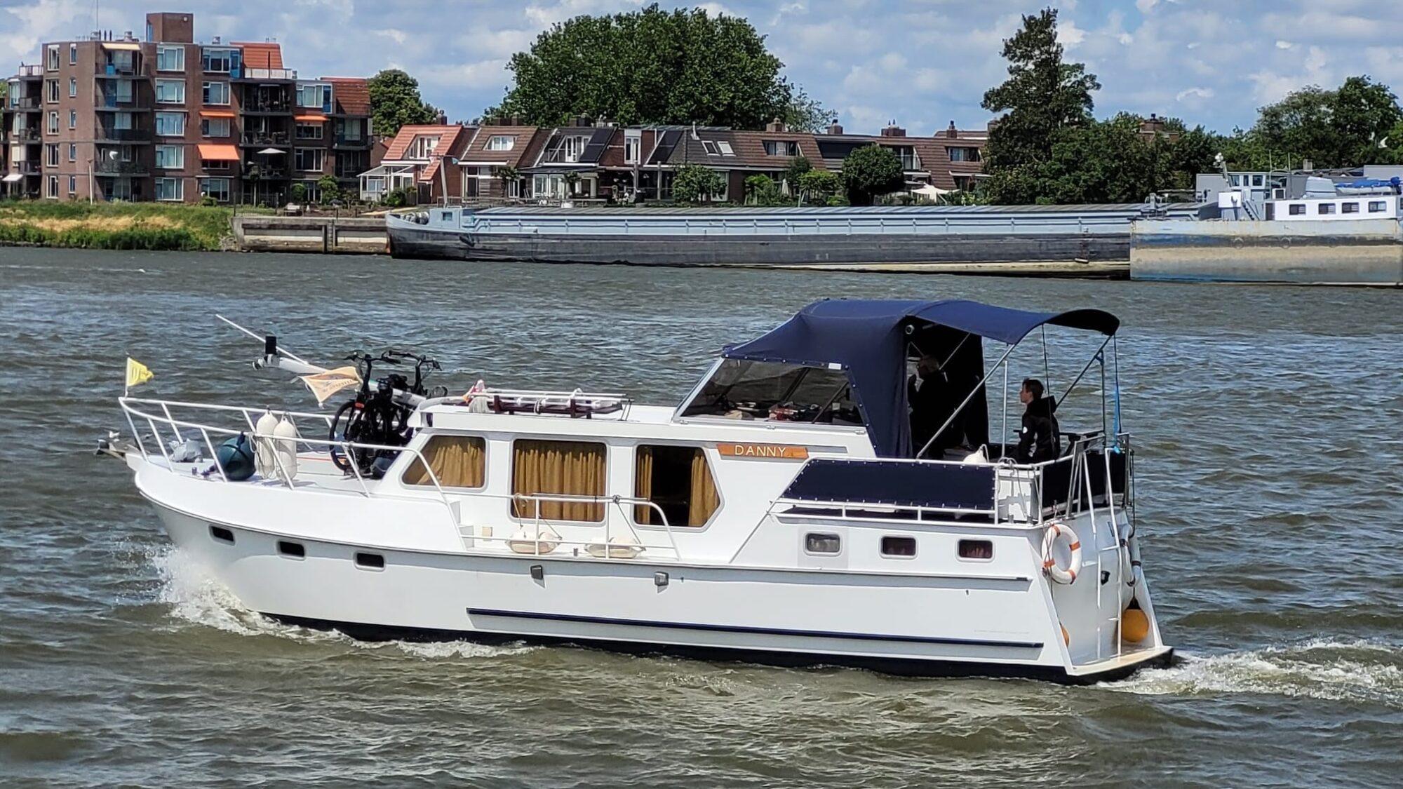 Crown Yachts Crown Kruiser 11.80 AK Bakdek