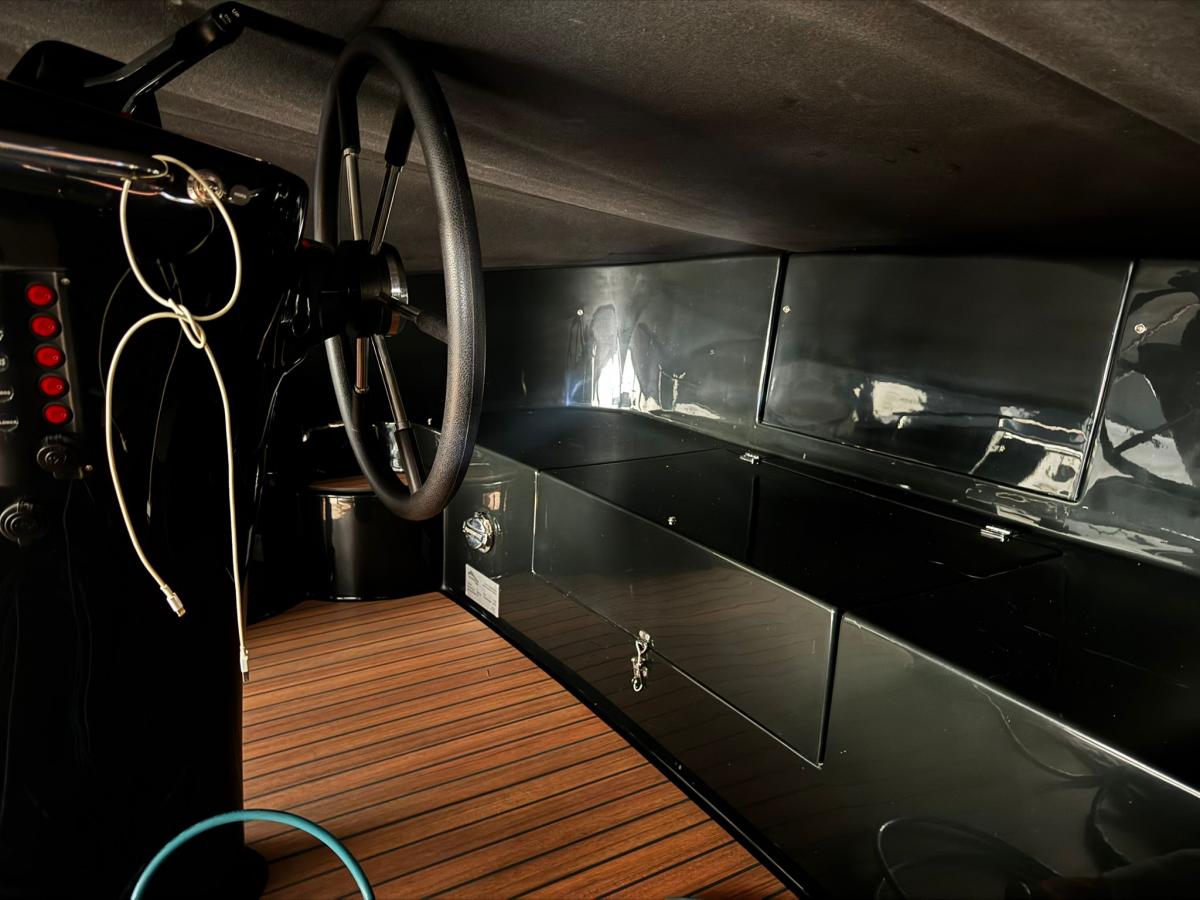 Primeur 710 Tender met Boegschroef