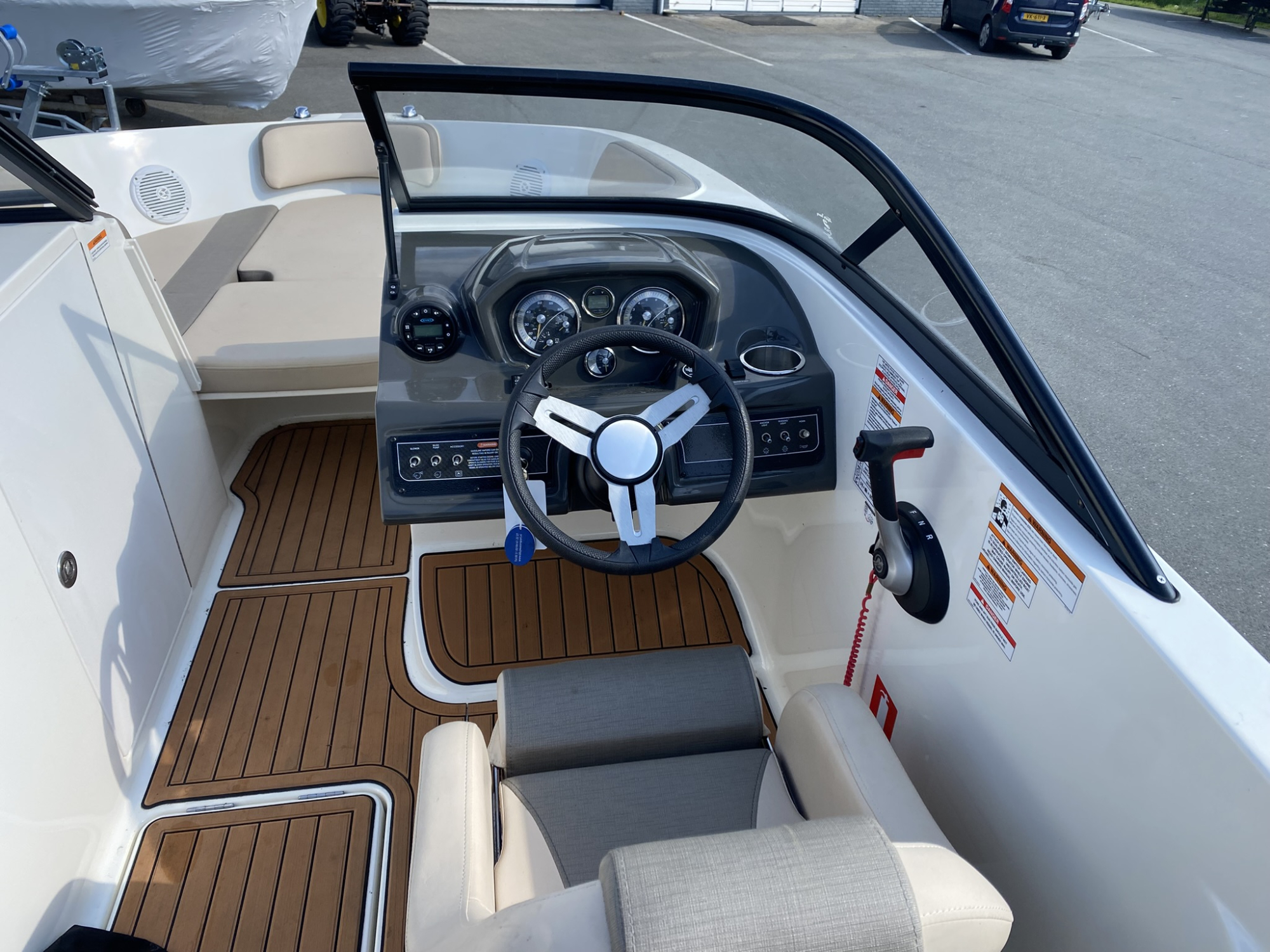 Bayliner VR6 met Mercruiser 4.5L 250 pk -  bouwjaar 2020