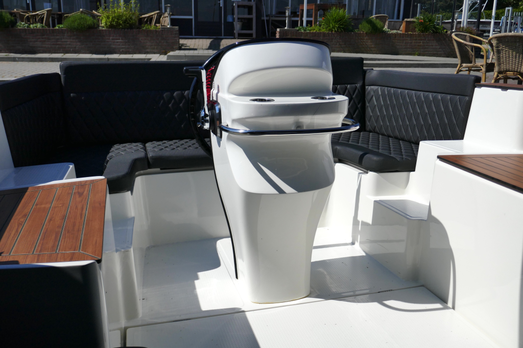 Oudhuijzer 740 Tender