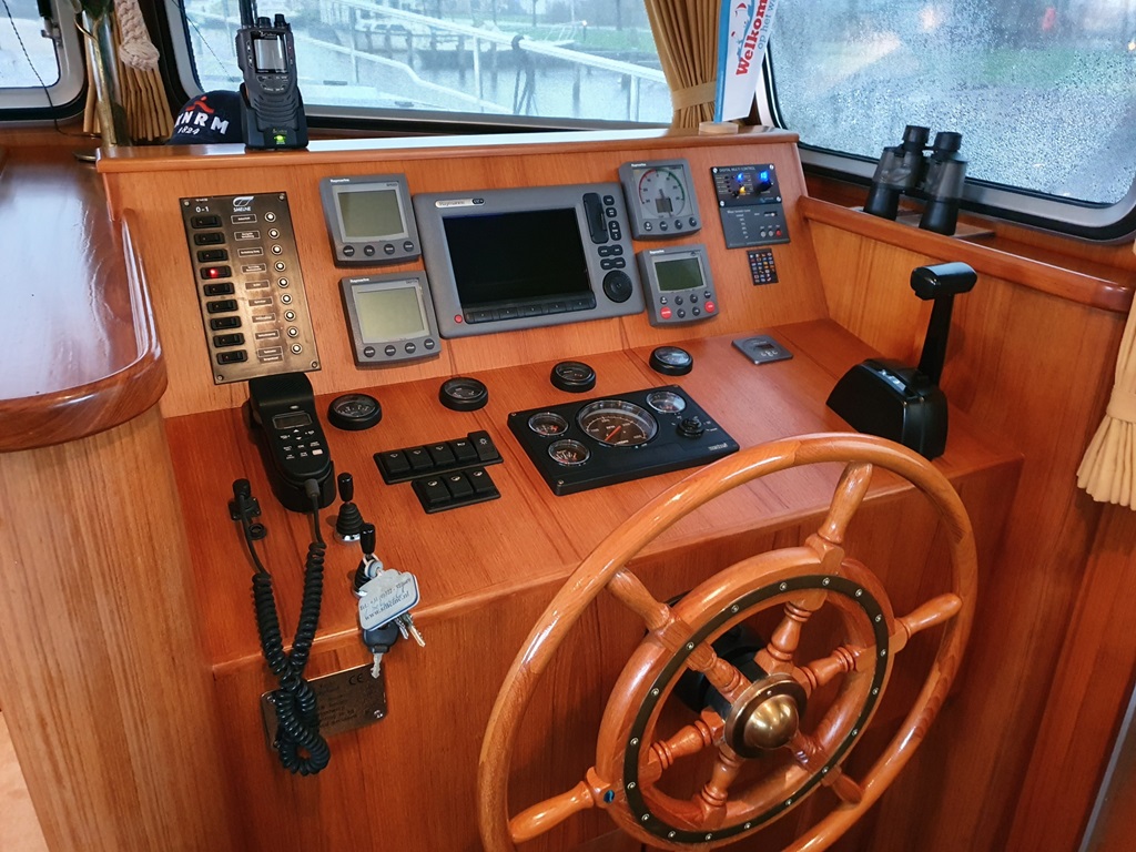 Smelne Salon Vlet 1485