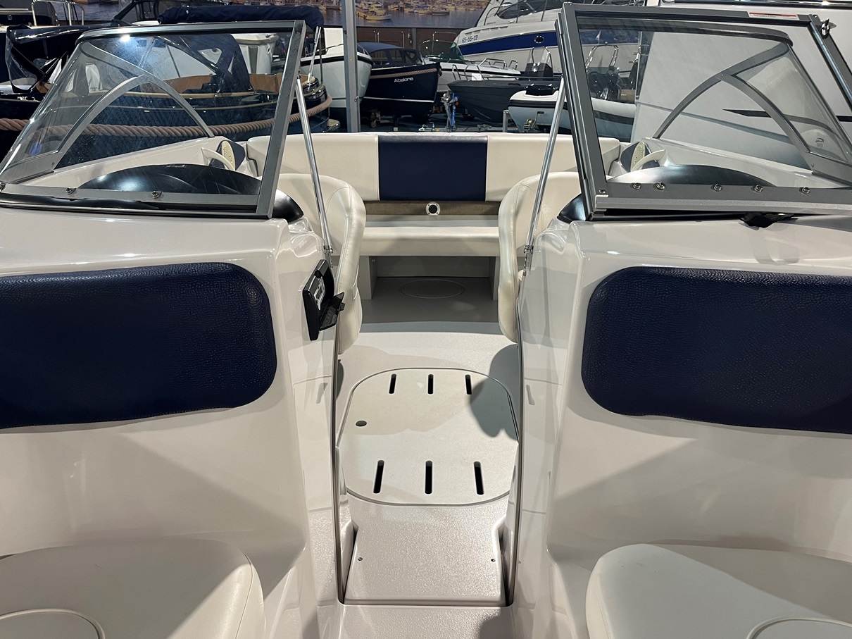 Fourwins 180LE met Mercruiser 3.0L 135PK uit 2010! 