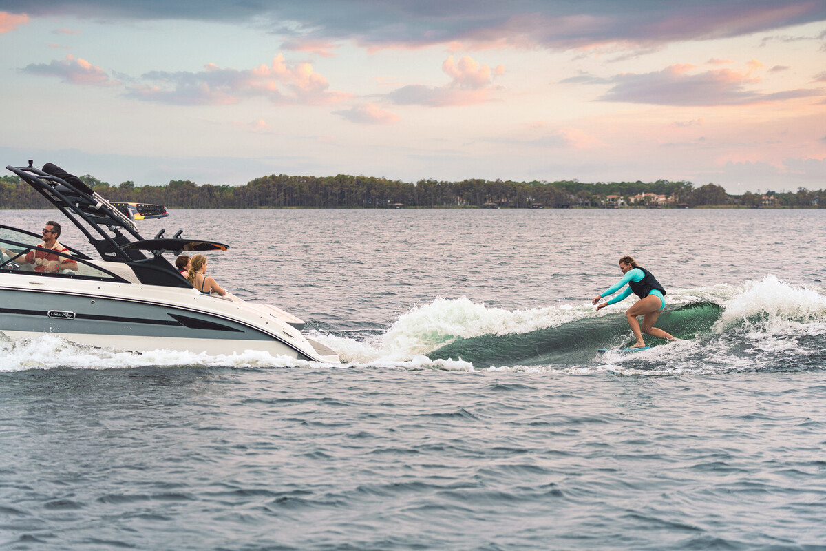Sea Ray SDX 270 Surf