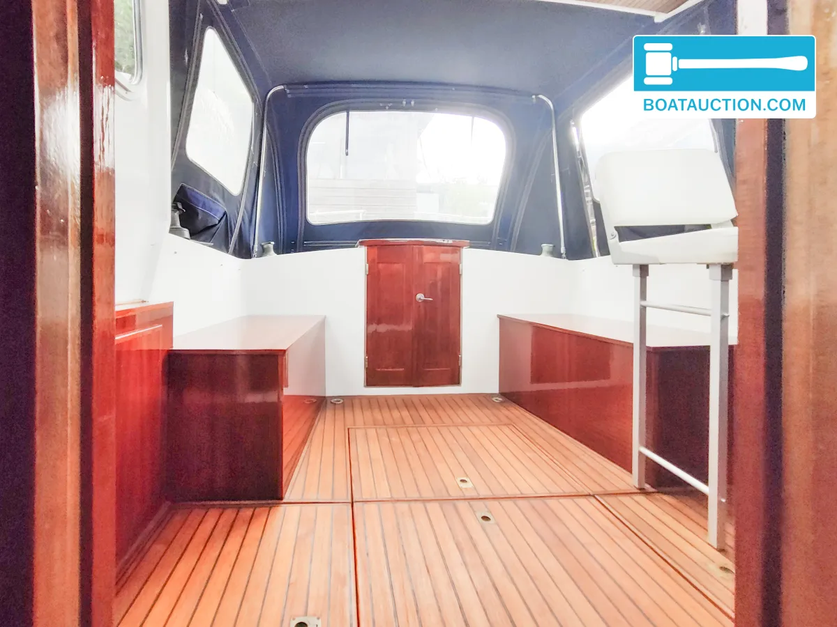 Unter Elbe Motorsailer