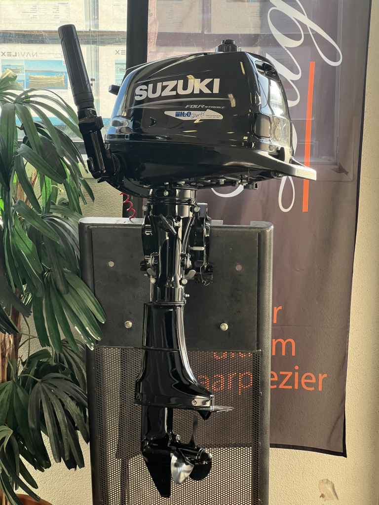 Suzuki 5 pk 4 takt kortstaart