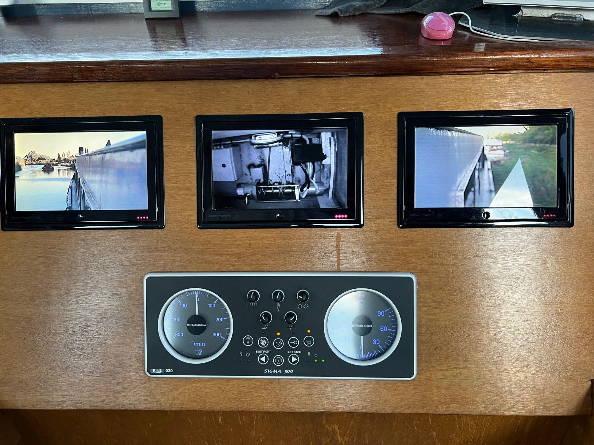 Luxe-Motor Luxe Motor 27.70 VS Varend Woonschip