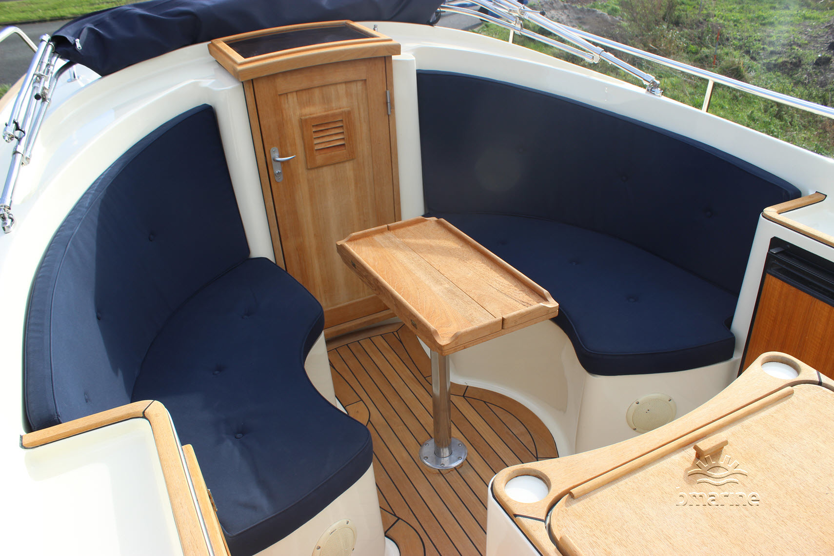 Interboat Intercruiser 27 Cabin