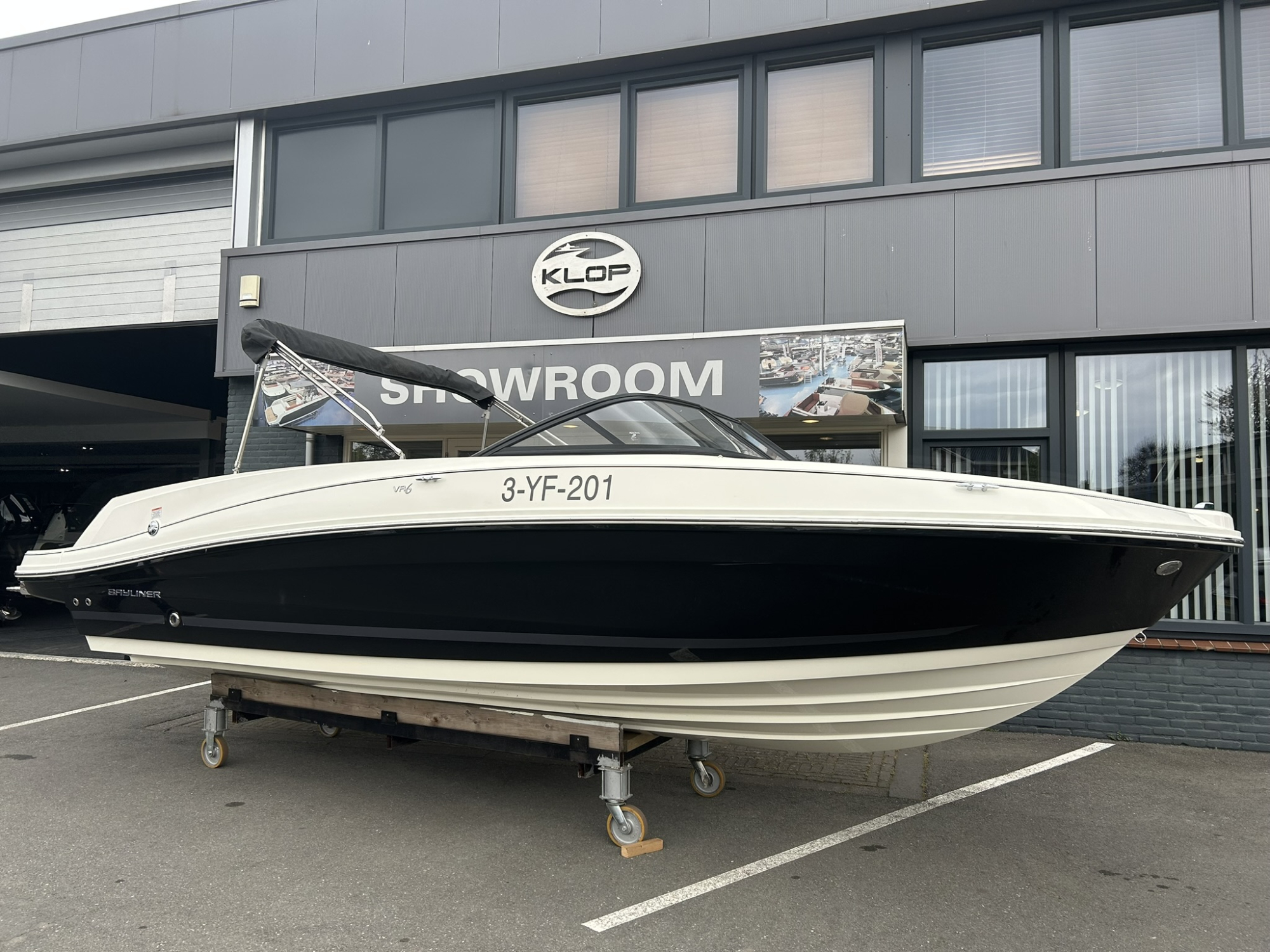Bayliner VR6 met Mercruiser 4.5L 250 pk -  bouwjaar 2020