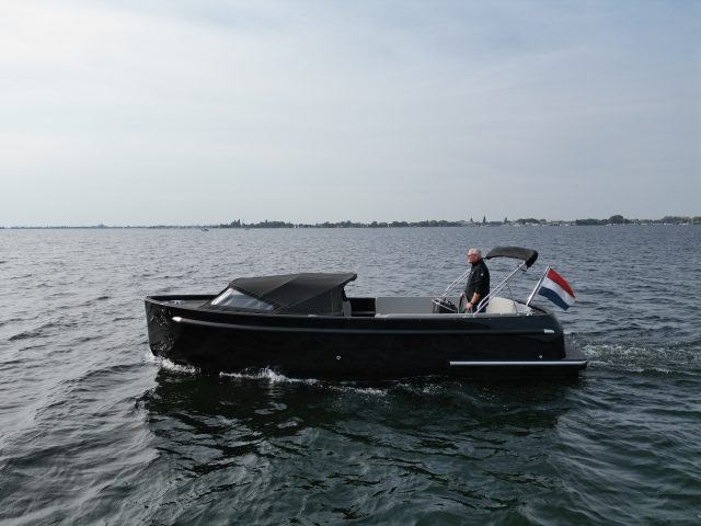 Seafury Hawker 725 jonge occasion