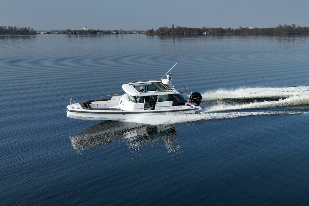 Axopar 28 Cabin - AC