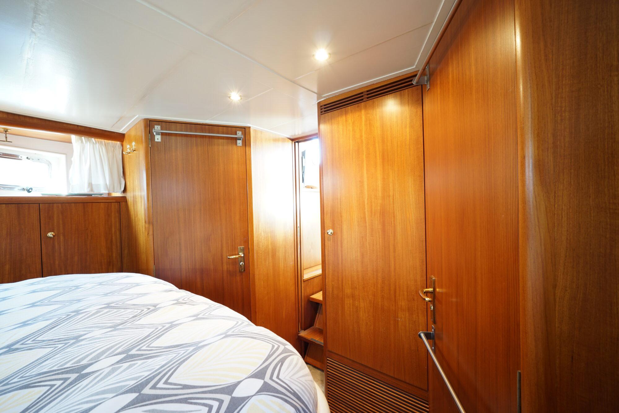 Pieter Beeldsnijder Pieter Beeldsnijder Rondspantkotter 12.85 AK