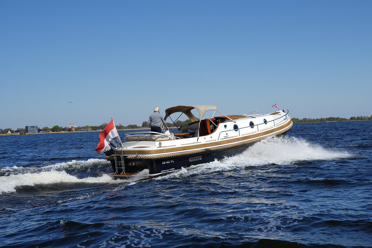 Pieterse 1050 Motorvlet