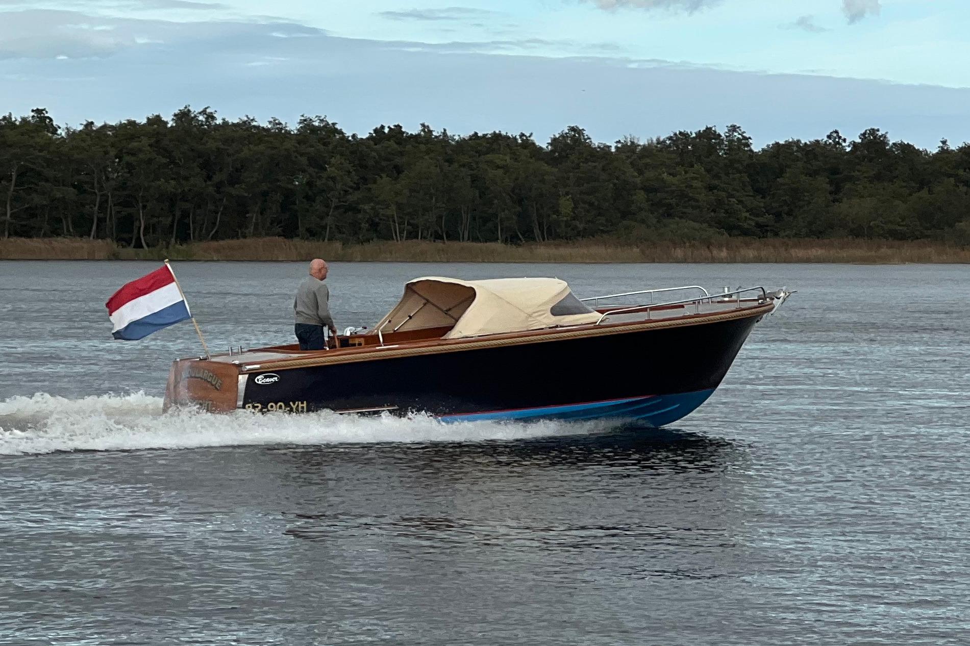 Beaver Yachts 28 Picknick Lounge