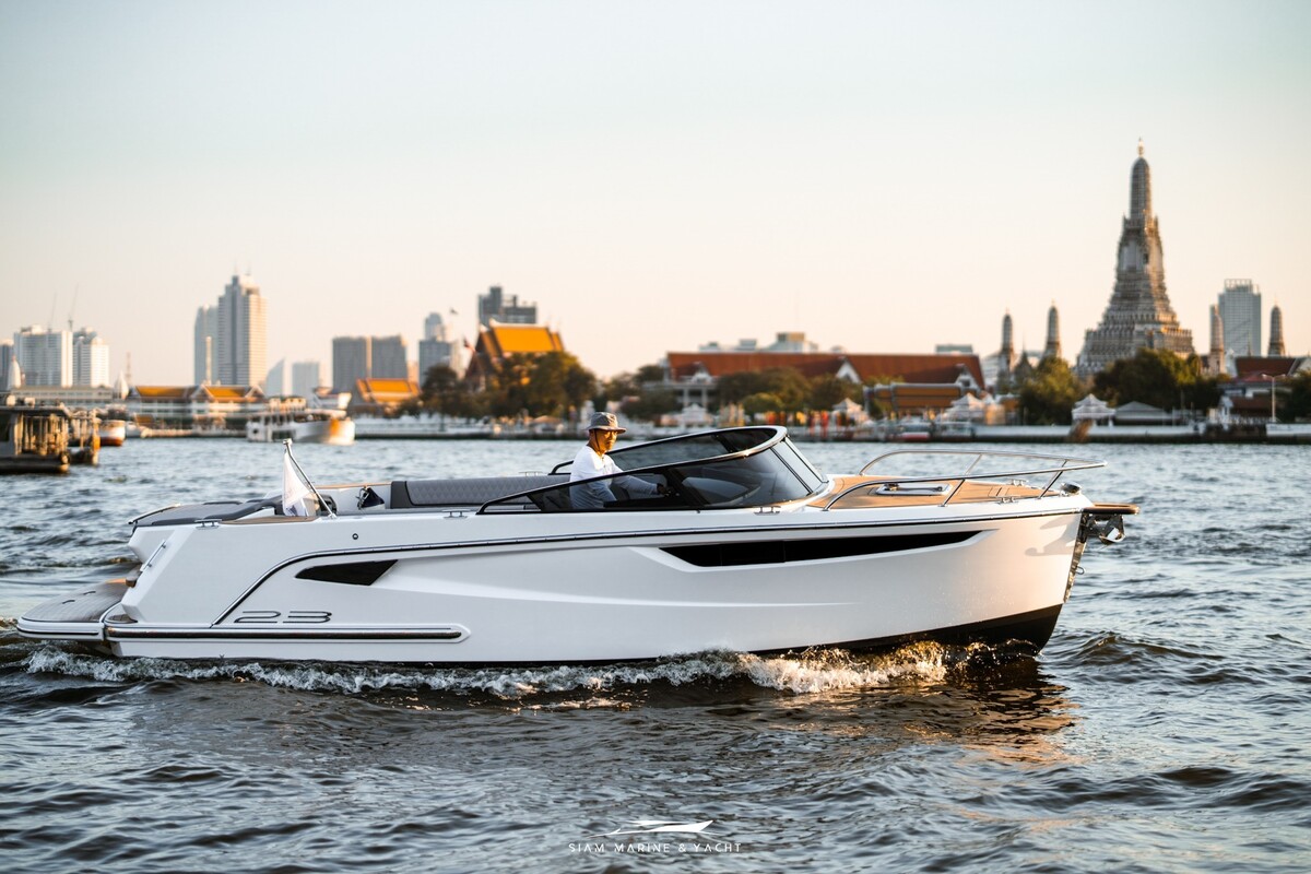 Alfastreet Marine 23 Cabin Evolution Electric hoofdfoto: 1