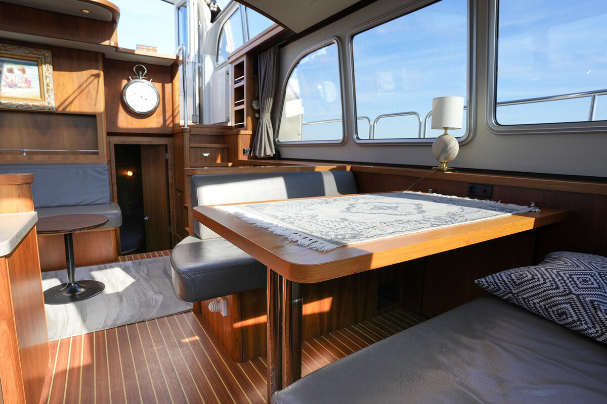 Linssen Grand Sturdy 410 AC Variotop met stabilisator