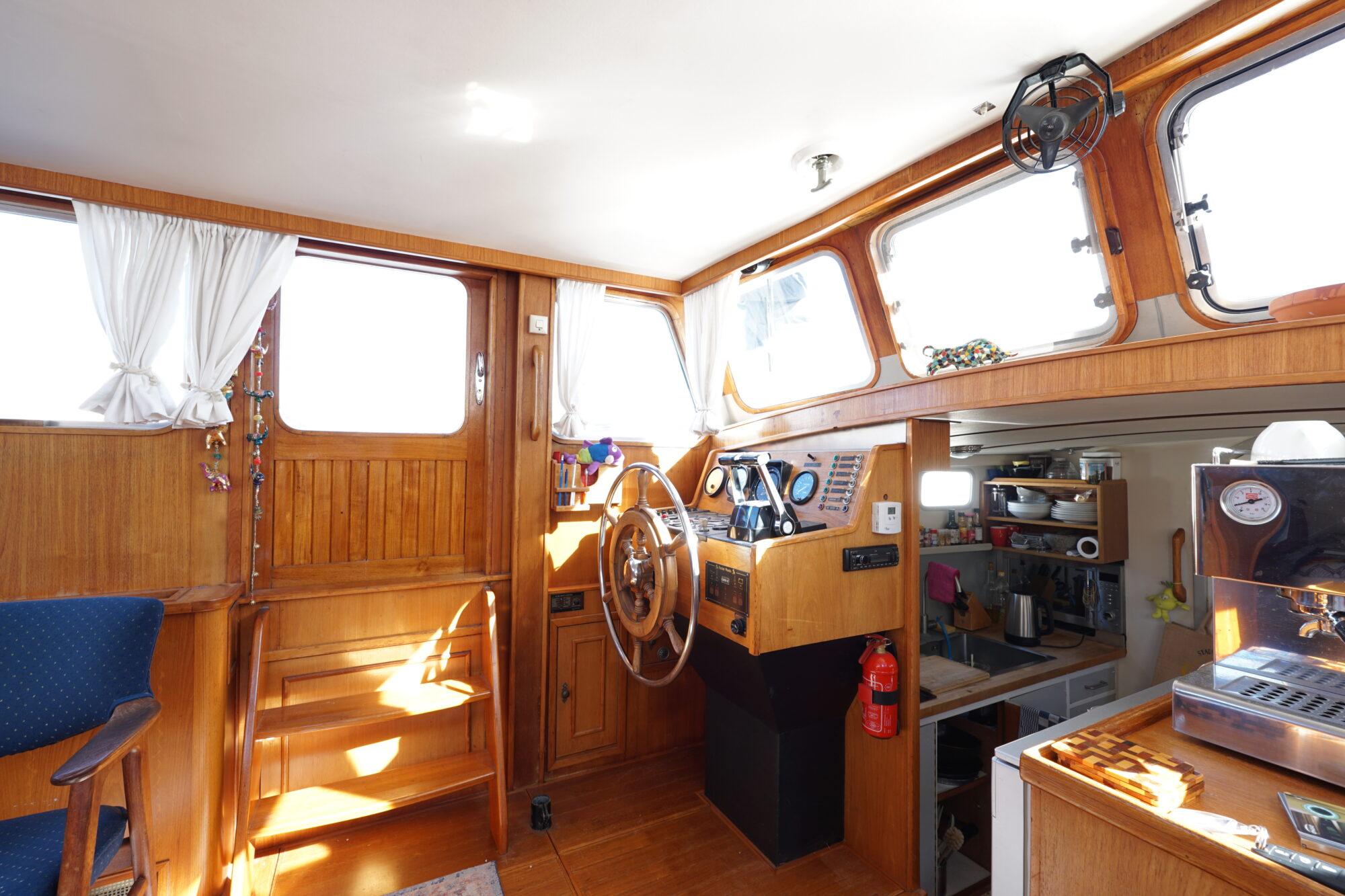 Pieter Beeldsnijder Pieter Beeldsnijder Rondspantkotter 12.85 AK