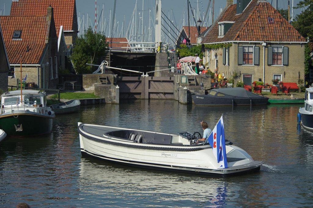Waterspoor 777 Aviator DE GROOTSTE SLOEPENSHOWROOM VAN NEDERLAND