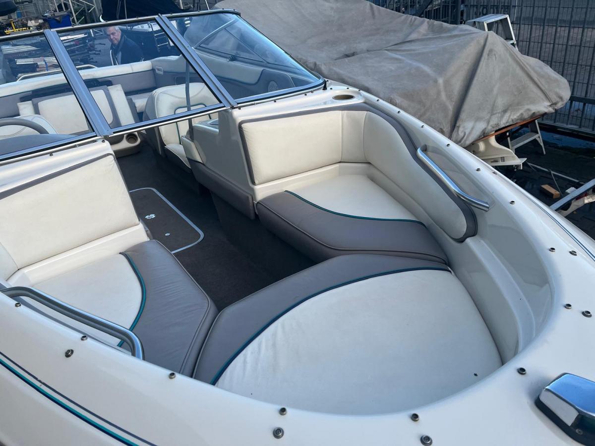 Bayliner 2050 Capri Bowrider