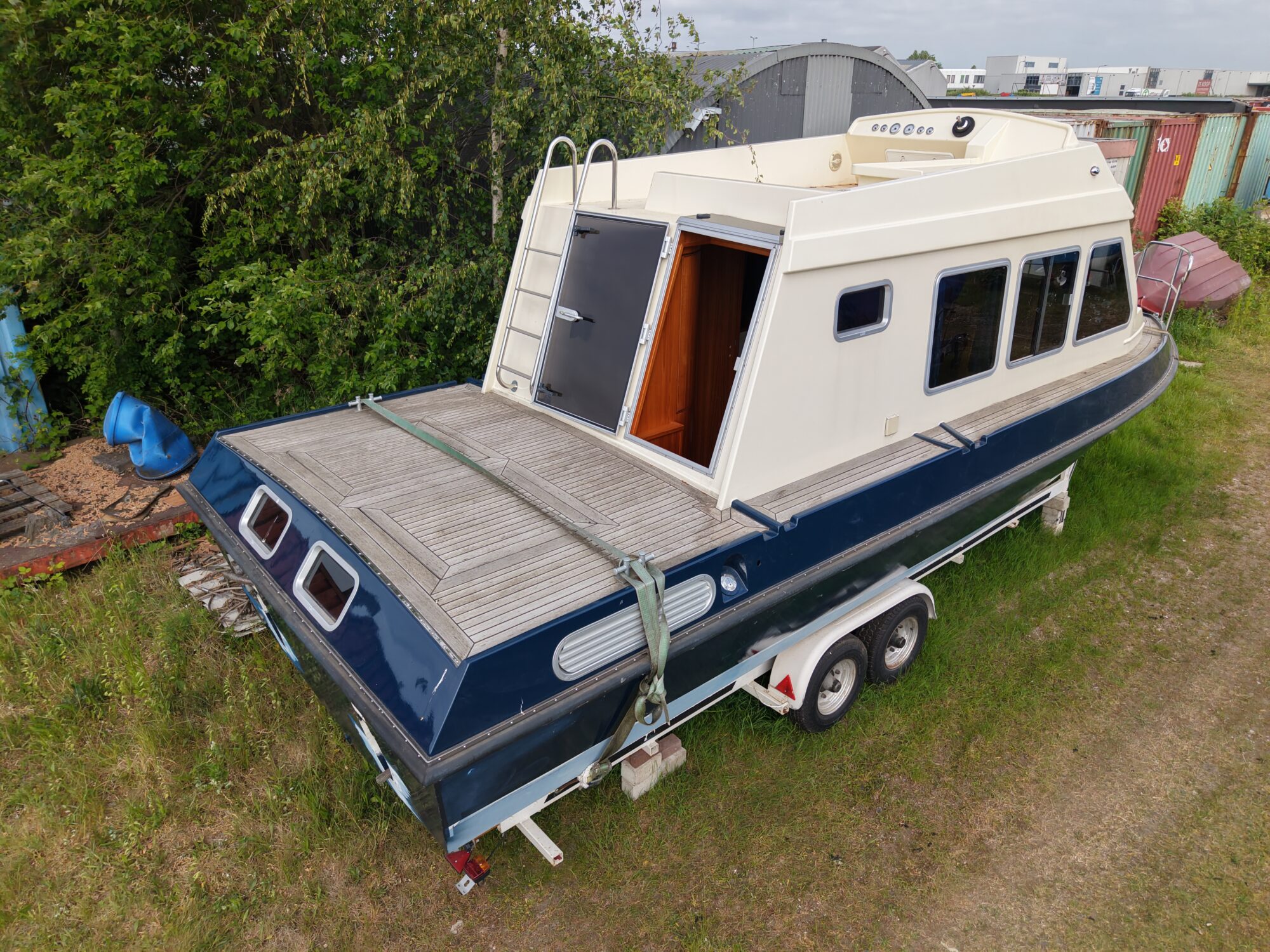 Casco 11.00 OK Flybridge