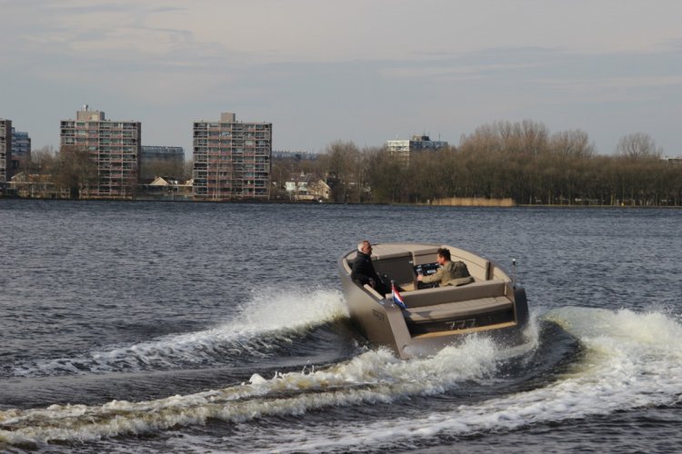 Triple 7 tender 