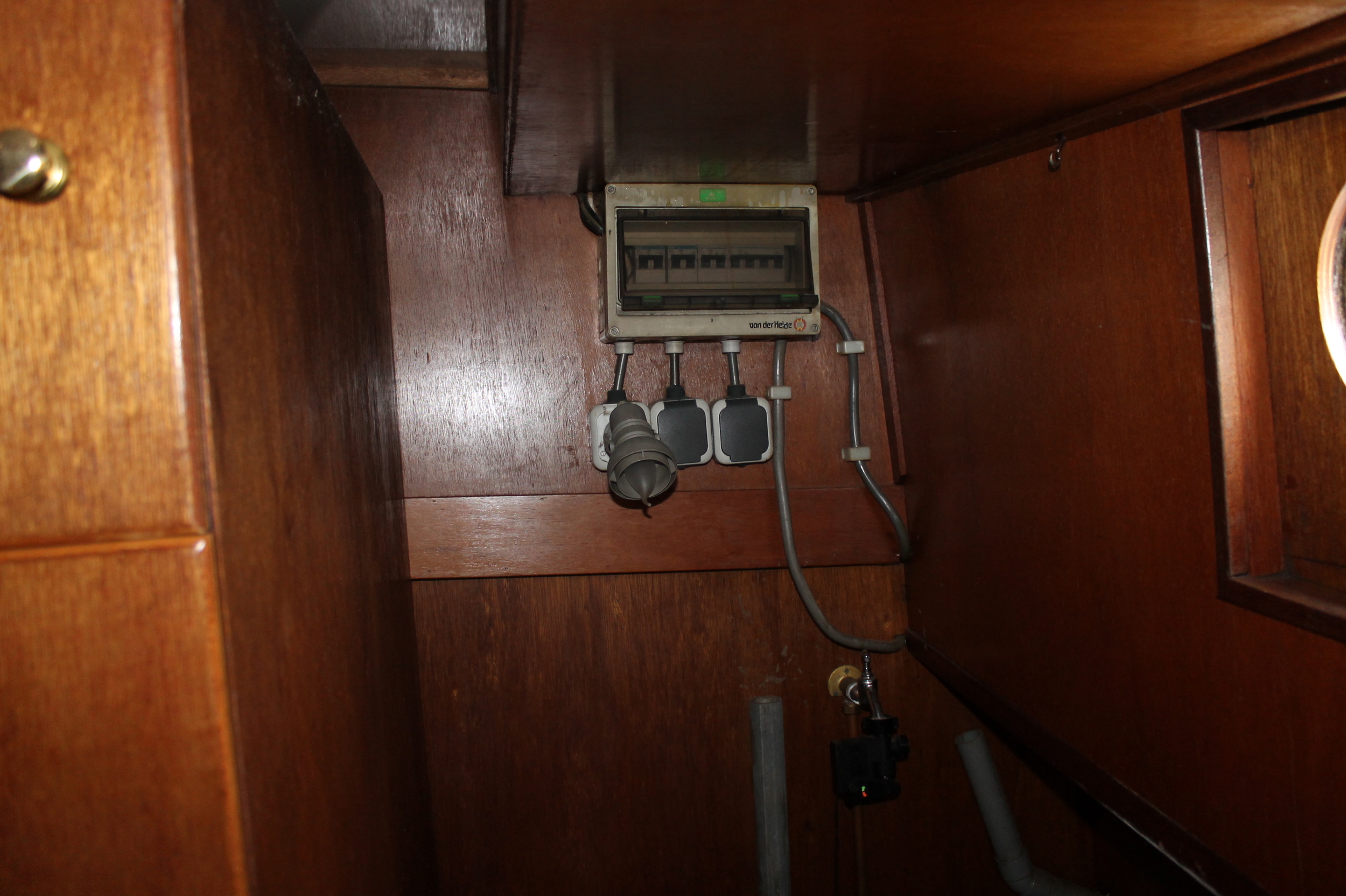 Tjalk Varend Woonschip 19.99