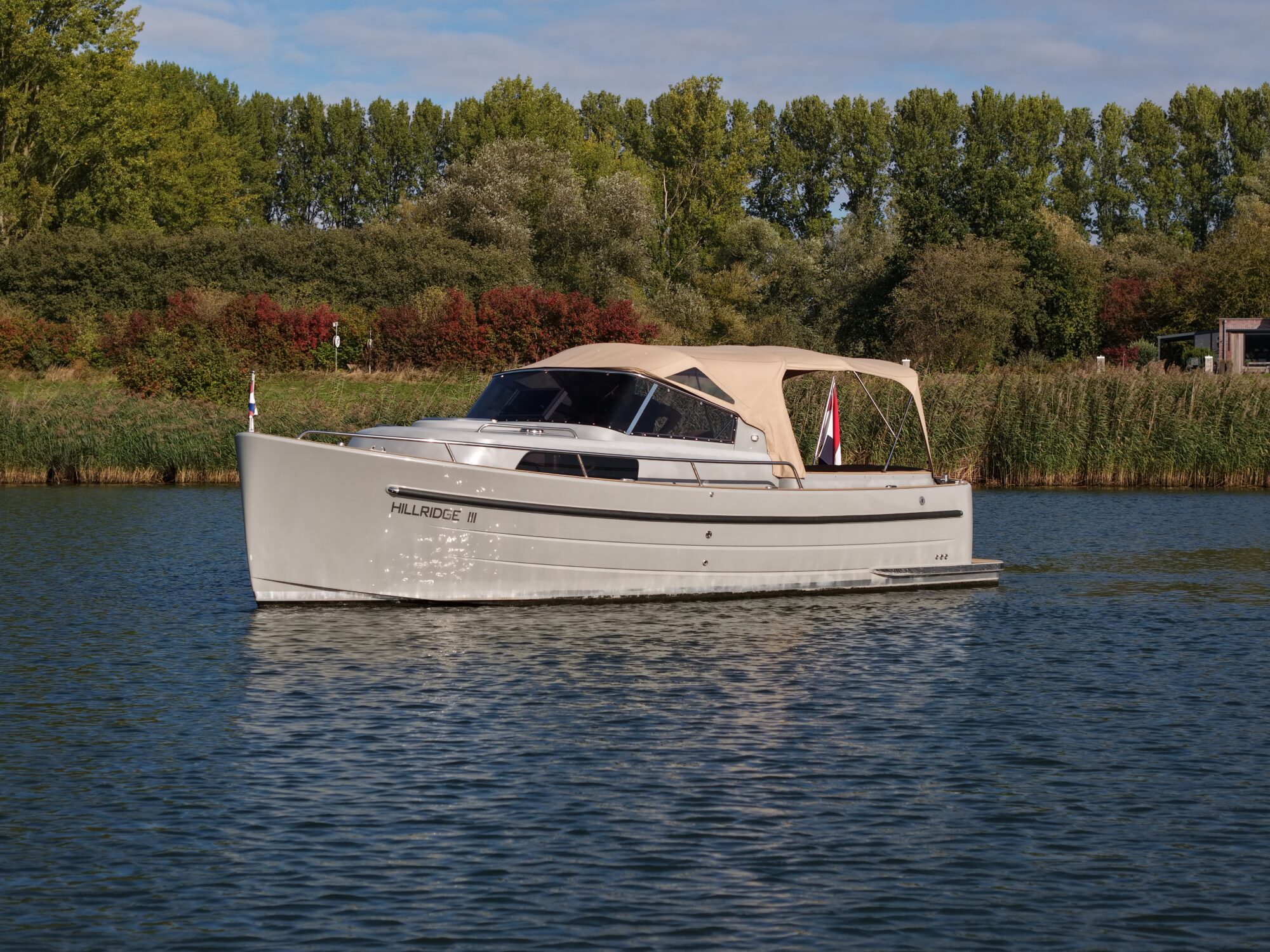 Antaris Seventy7 Cabin