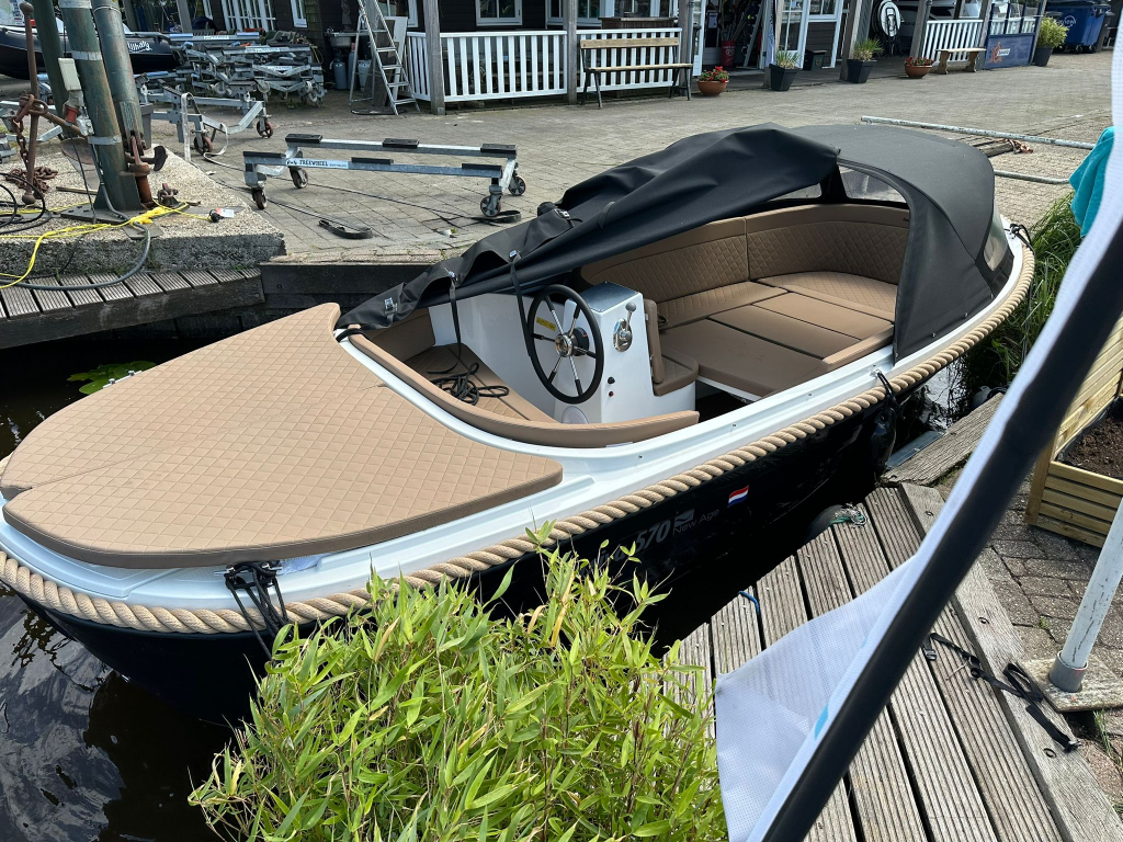 Corsiva 570 new age DEMO hoofdfoto: 1