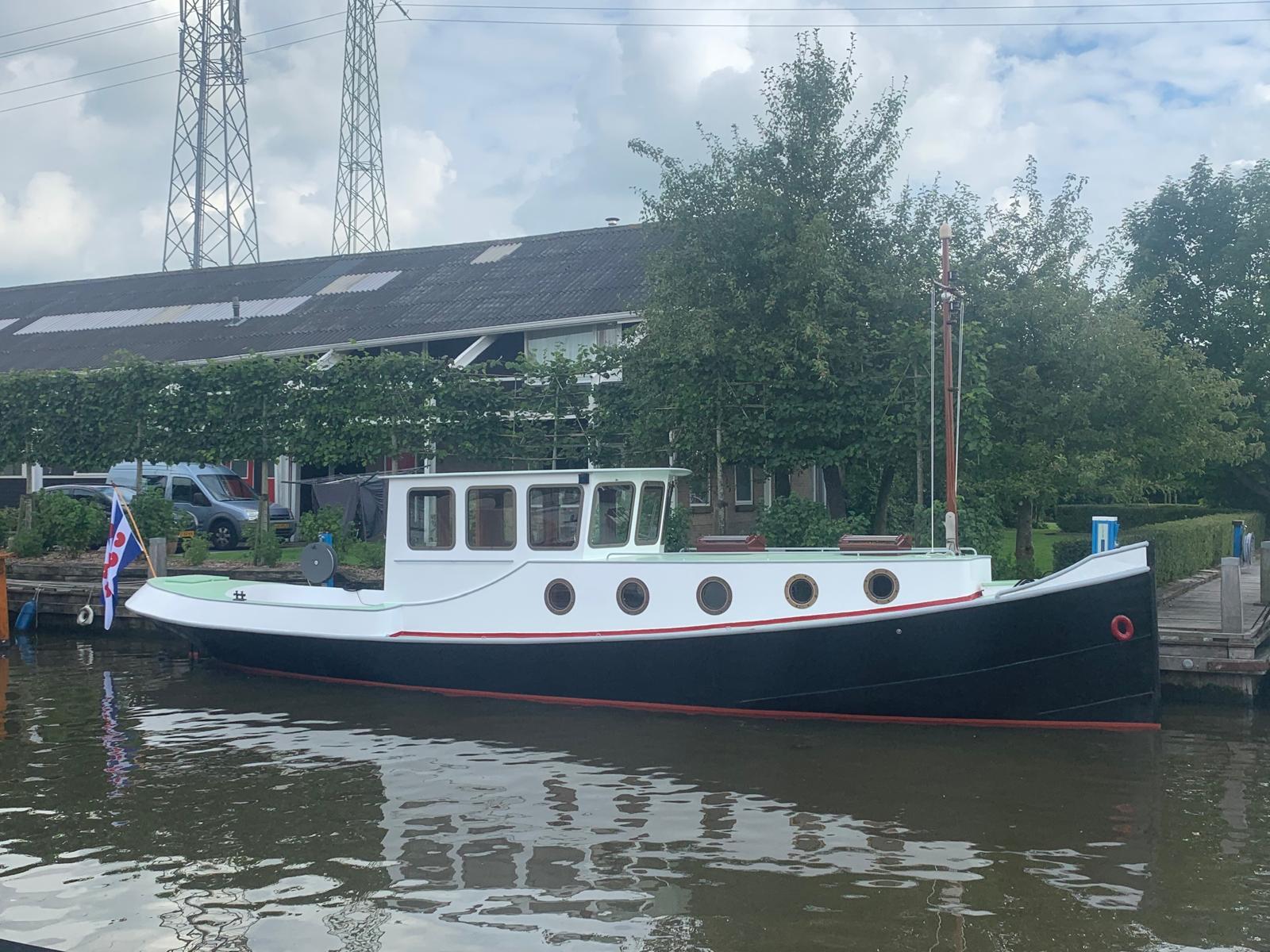 Amsterdamse Sleepboot 13.00