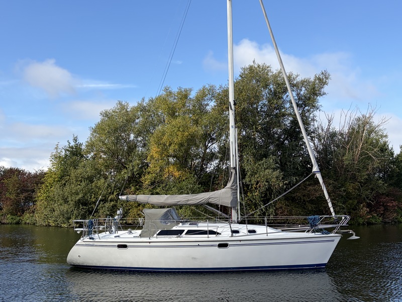 Catalina 320