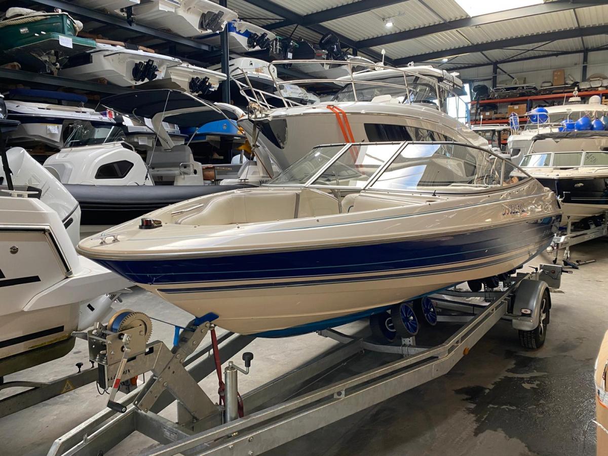 Bayliner 2050 Capri Bowrider