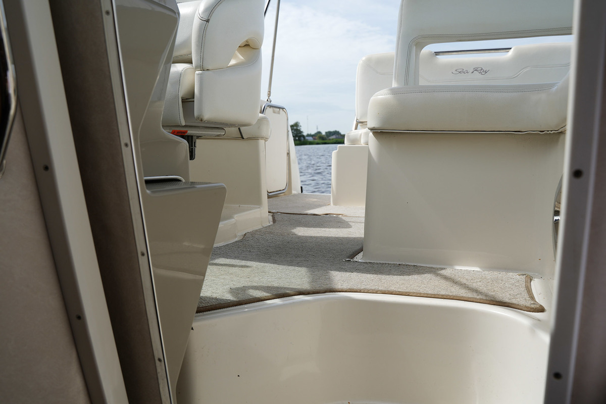 Sea Ray 255 Sundancer