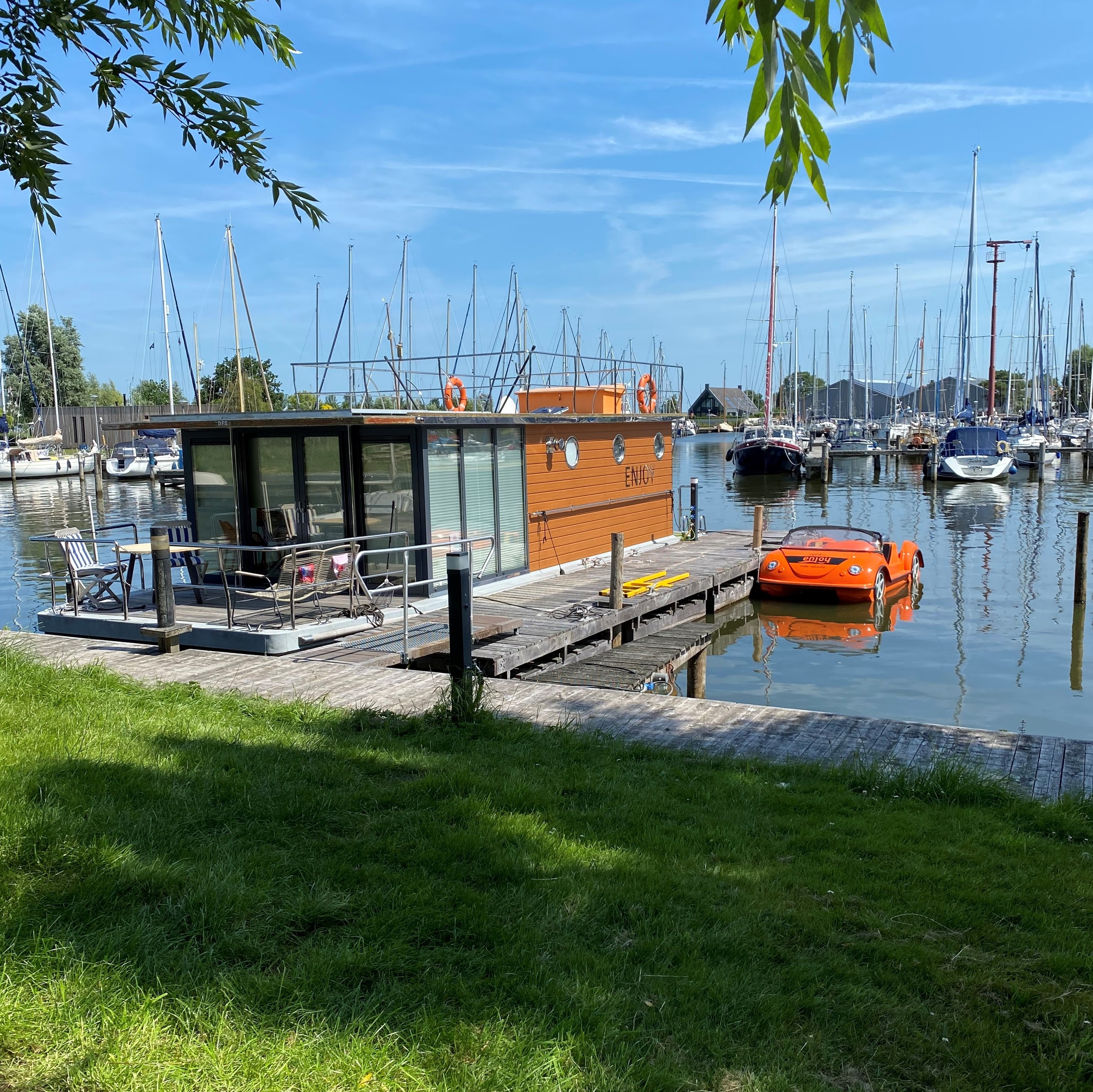 La Mare Houseboat Met Ligplaats Model DFS Aluminium