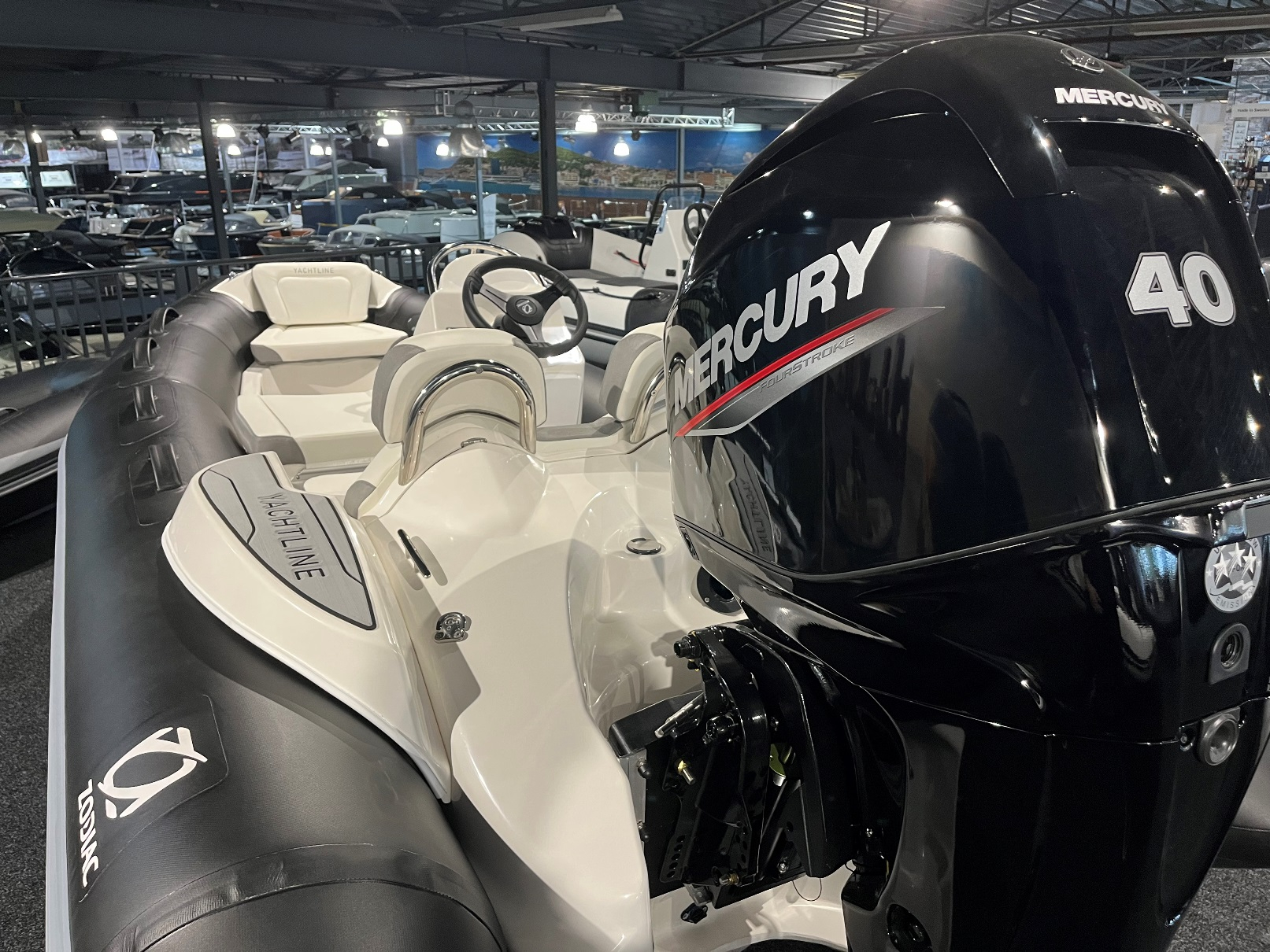 Zodiac Yachtline 400 met Mercury 40 pk!