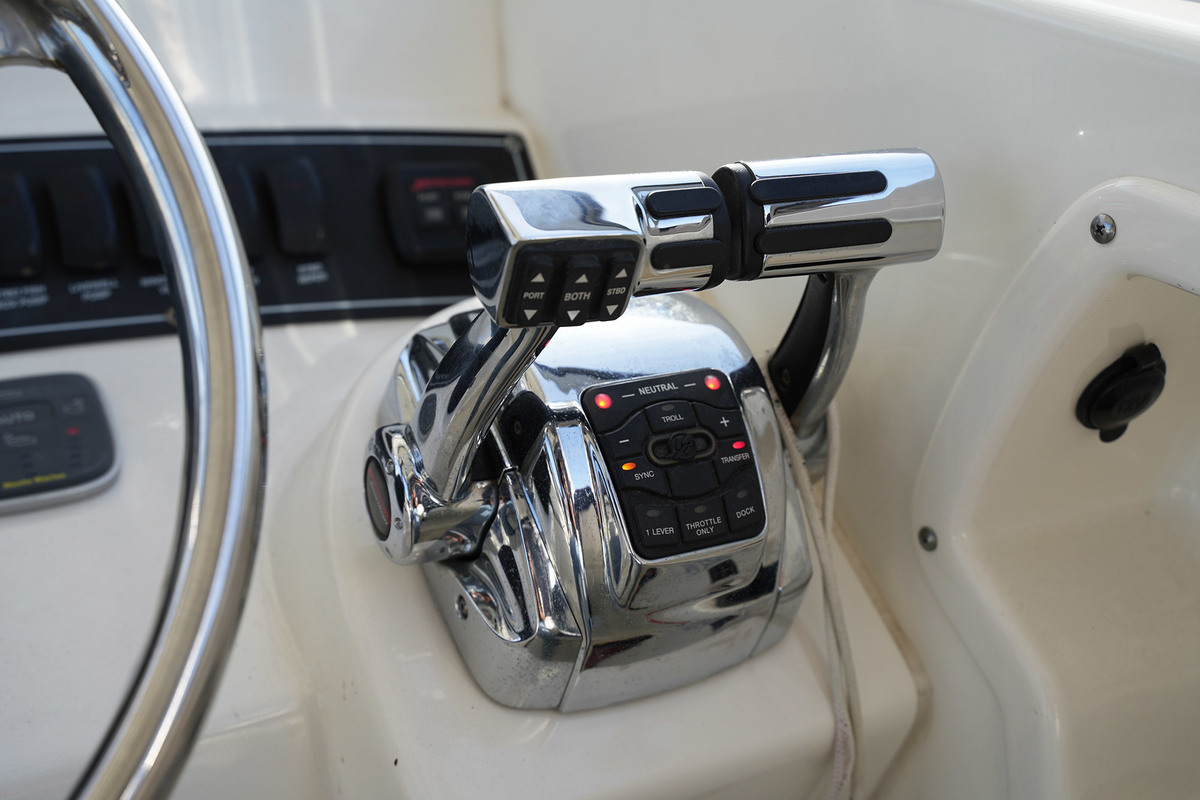 Boston Whaler 285 Conquest