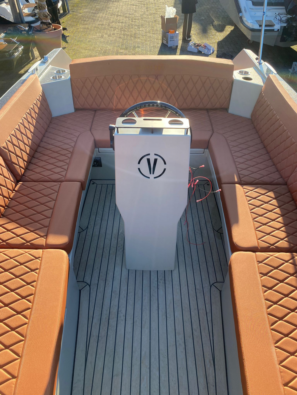 Van Vossen 650 e tender Electra Gray