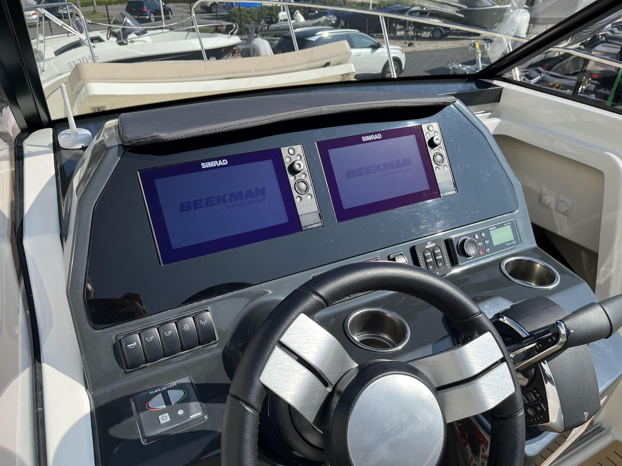 Quicksilver 875 Sundeck