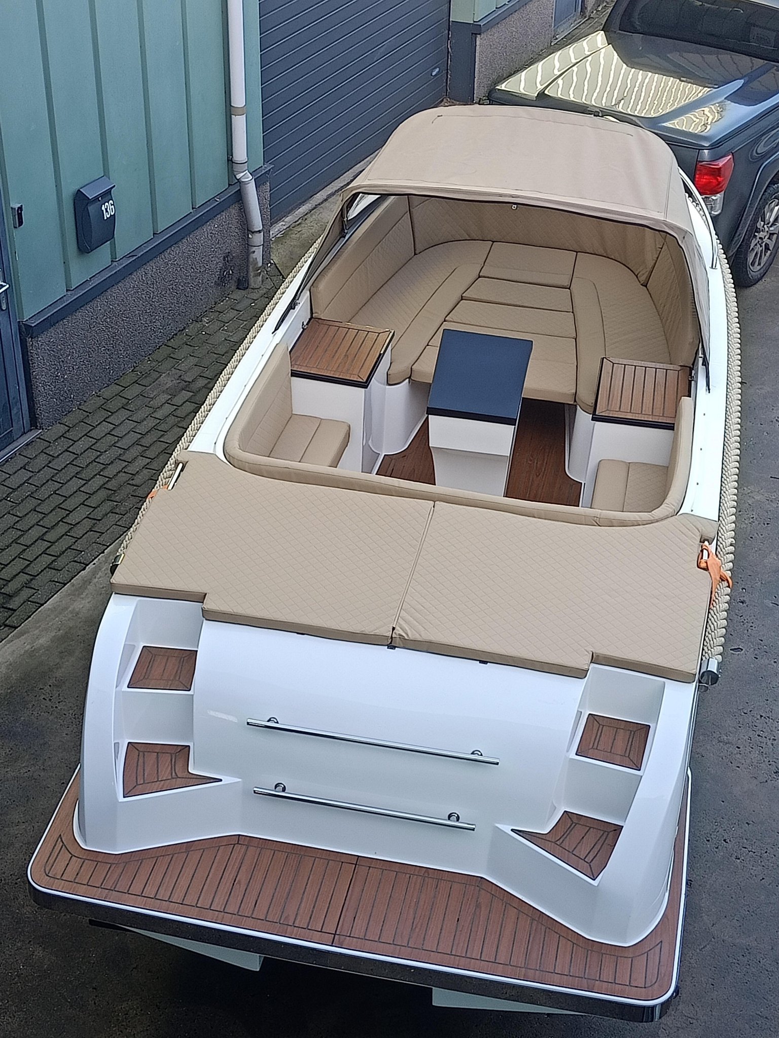 Lago Amore 633 en 606, 595