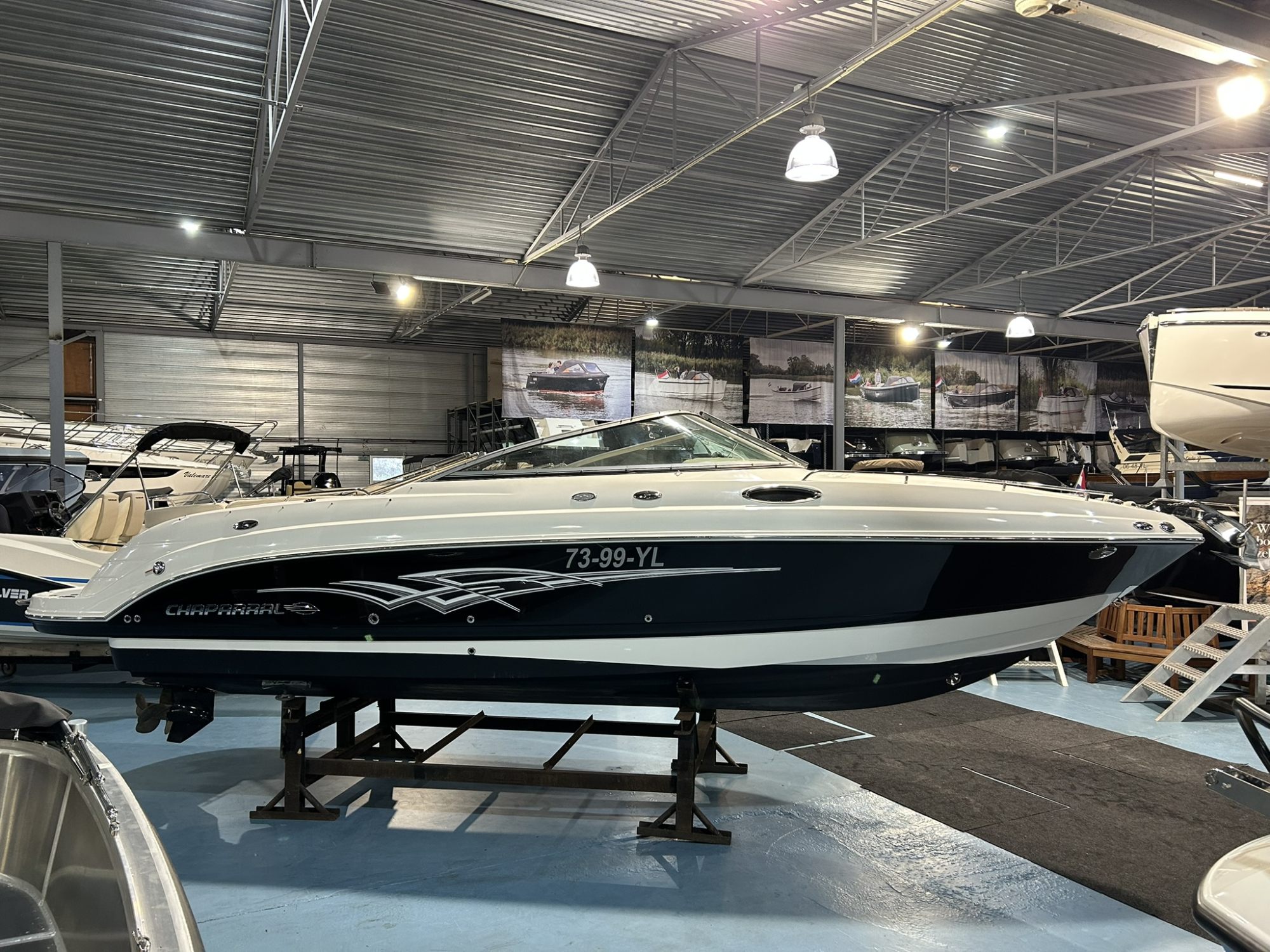 Chaparral 255 SSI met MerCruiser 5.7 L 300 pk hoofdfoto: 1