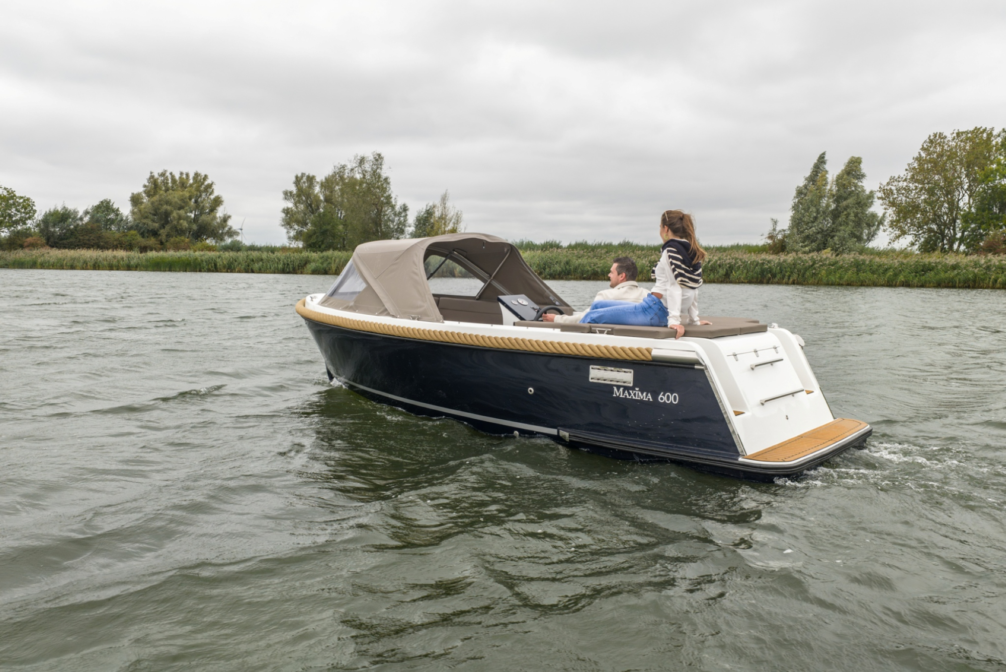 Maxima Boats 600