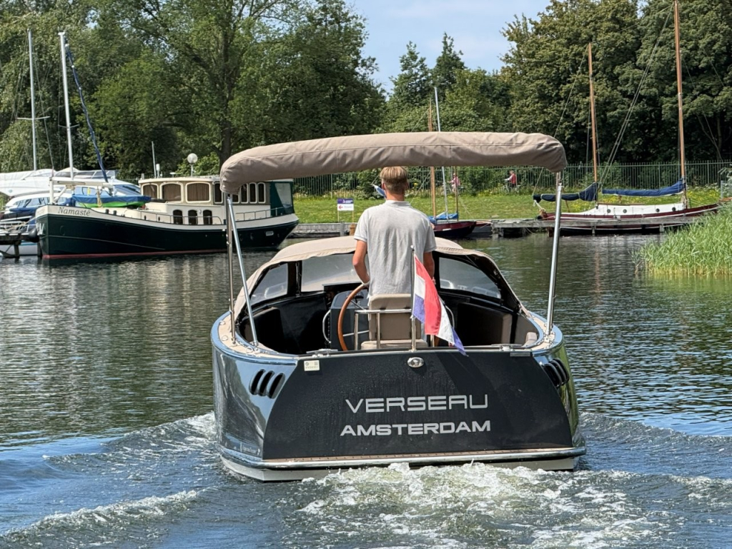 AdmiralsTender C28