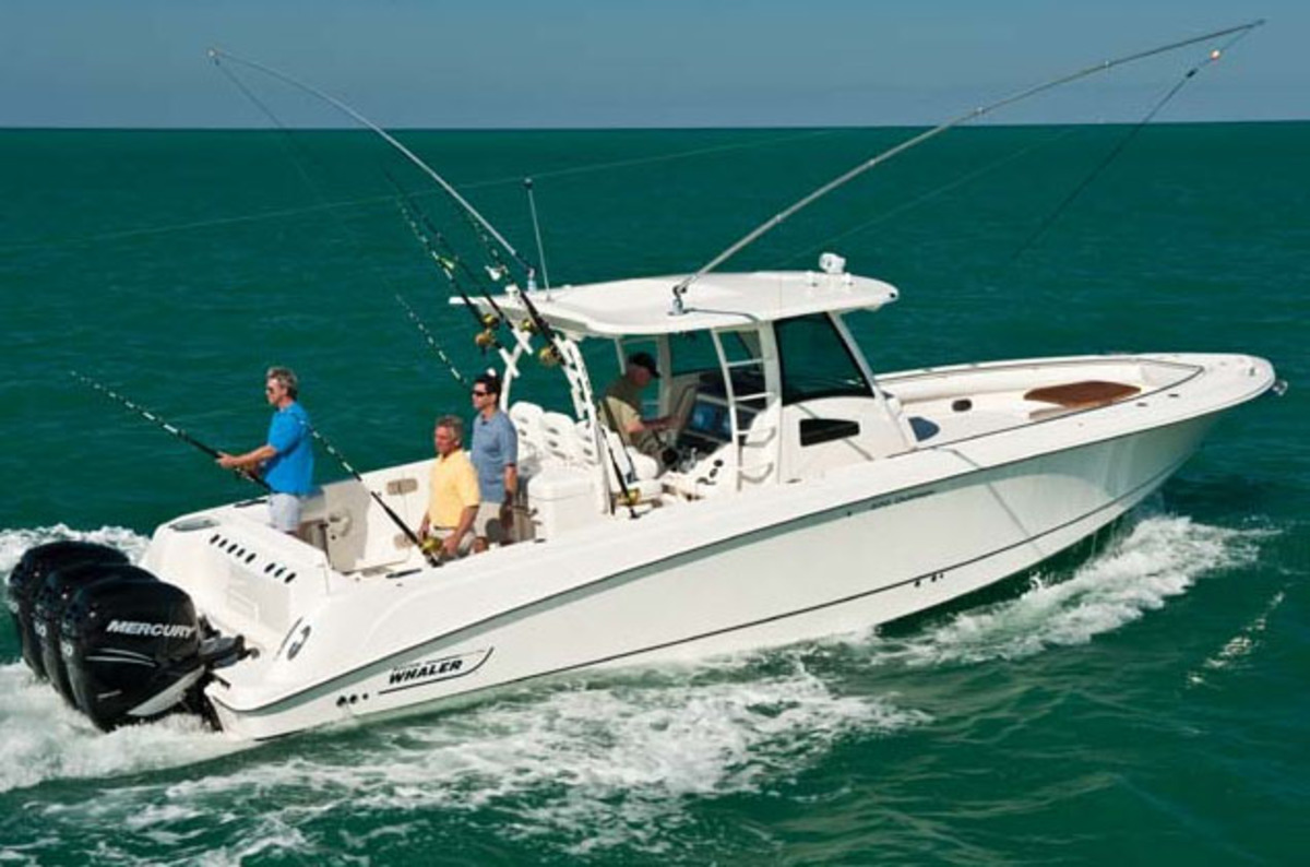 Boston Whaler 380 Outrage
