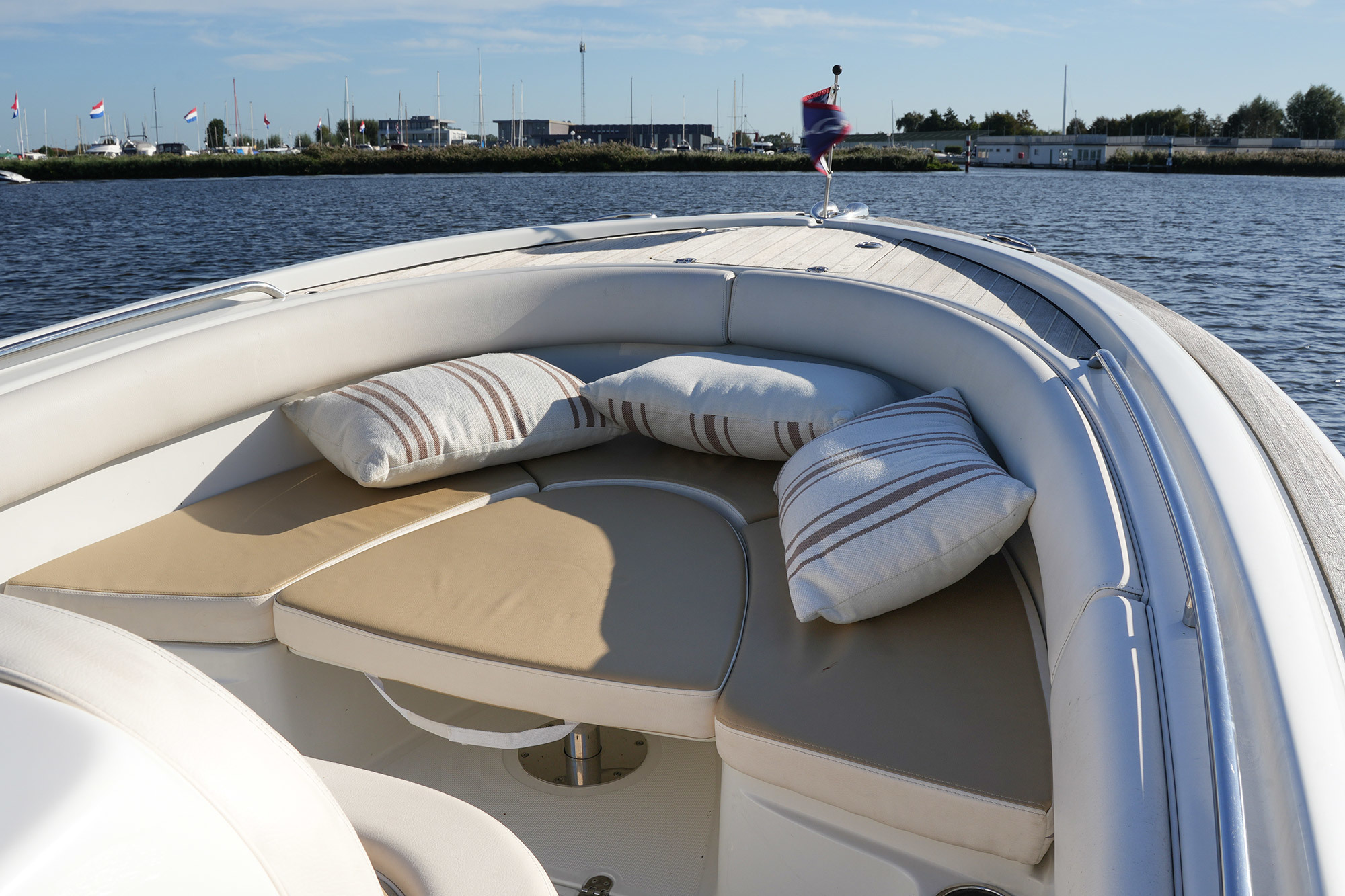 Chris-Craft Catalina 23