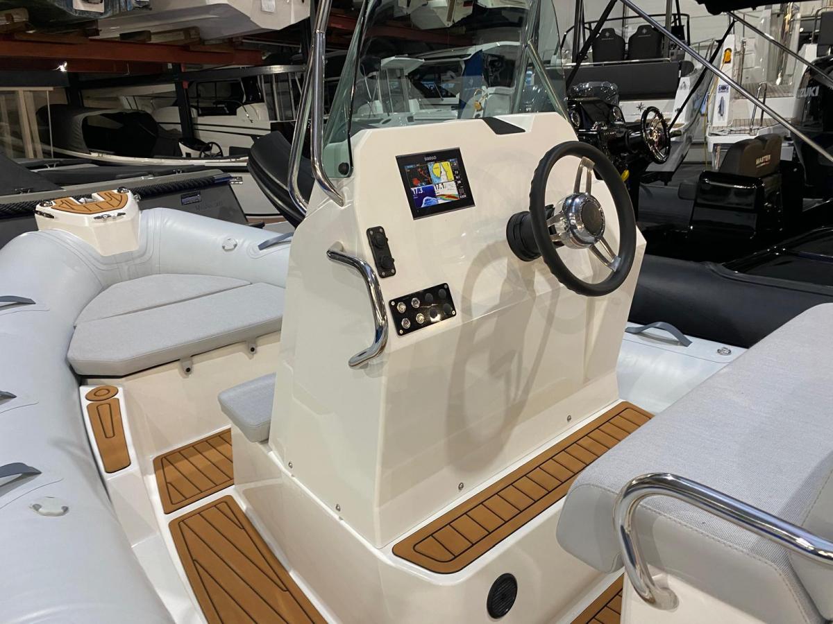 Zodiac Medline 5.8 RIB Voorjaar aanbieding