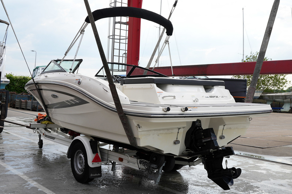 Sea Ray 19 SPX
