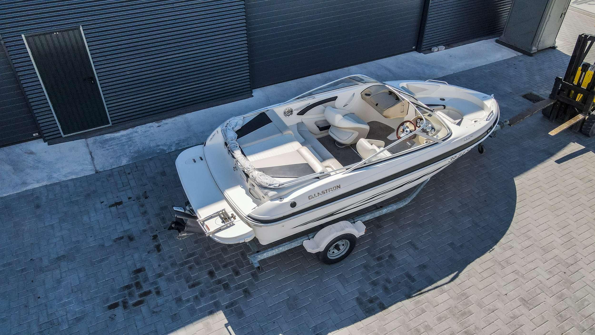 Glastron GT 185